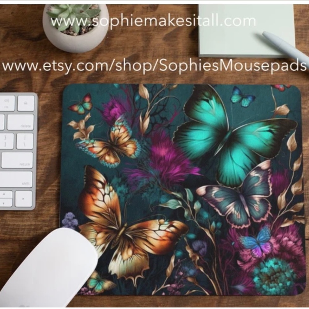 Custom made mouse pad